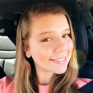 Meet your Posher, Lilly